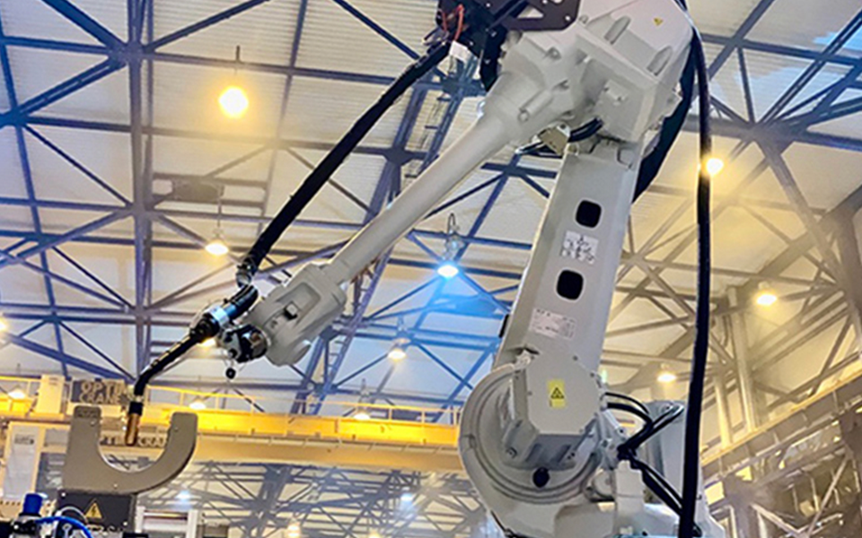 Роботизированные сварочные комплексы ООО 'МАШХИМПРОМ'